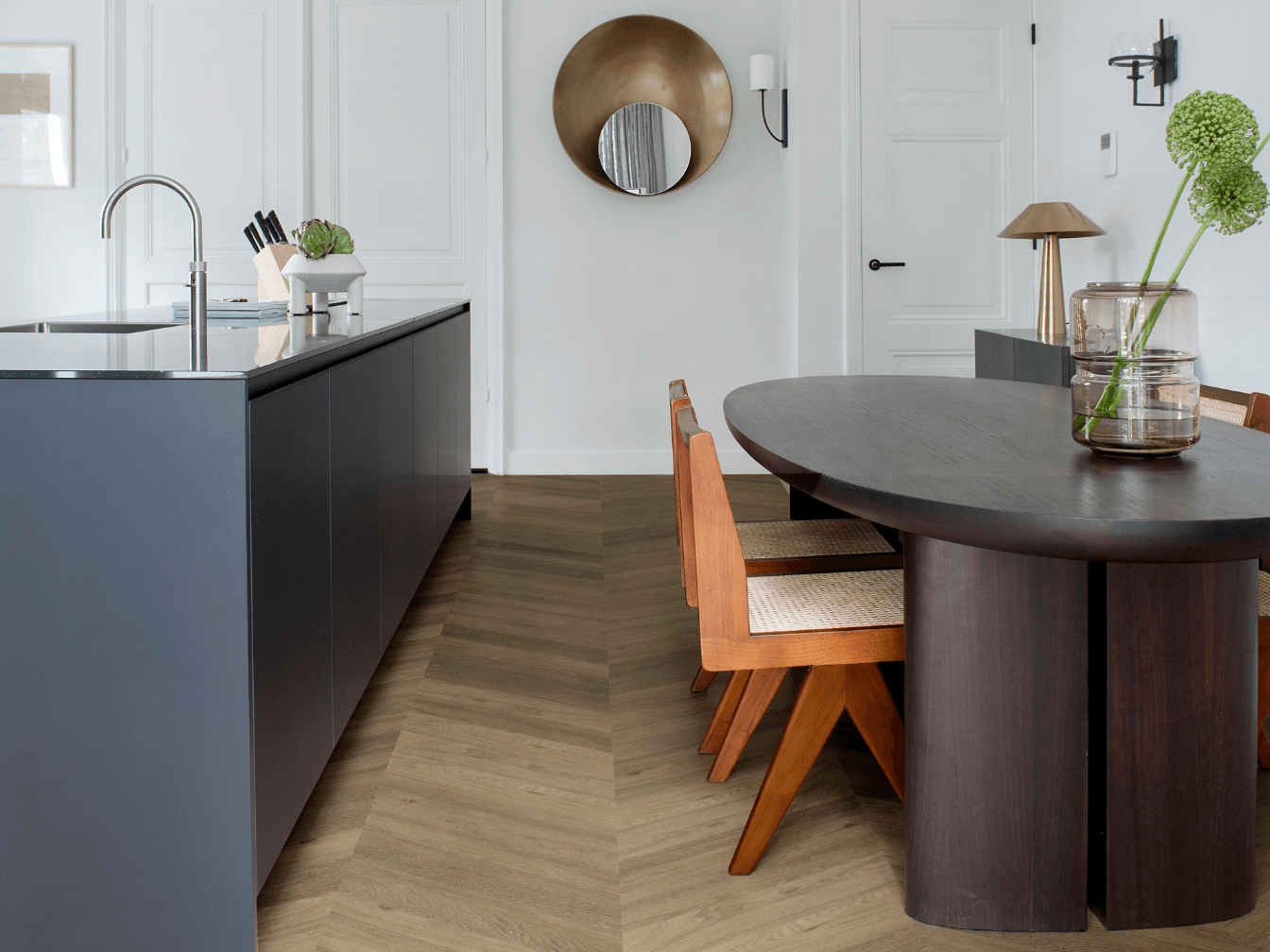 Keuken met een Therdex 6544 PVC vloer in Hongaarse punt
